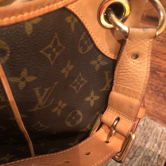 Classic Louis Vuitton large bag - Picture 12 of 15